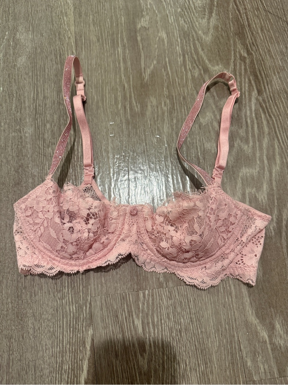 victoria’s secret lace pink bedazzled bra size 30b